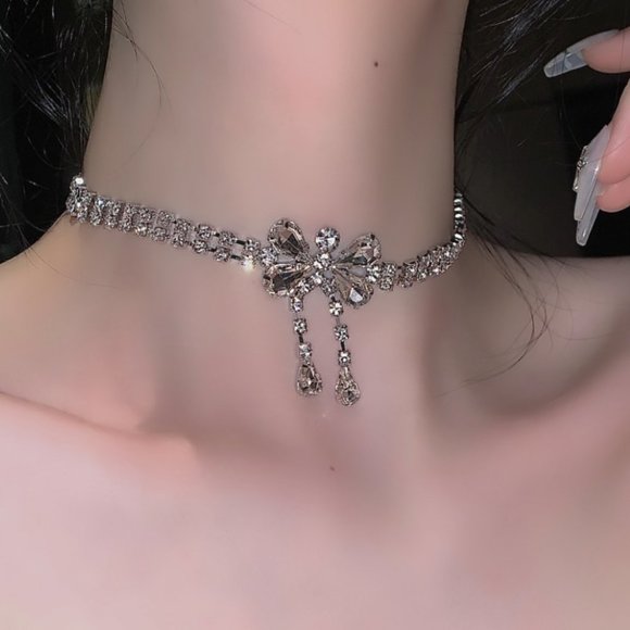 bow necklace - Picture 1 of 9